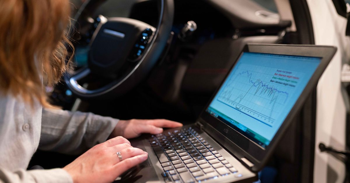 LoRA fine-tuning LLM – efektywna personalizacja modeli przy minimalnych kosztach